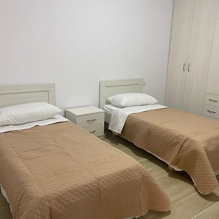 Agetina'S Apartaments Vlorë Εξωτερικό φωτογραφία