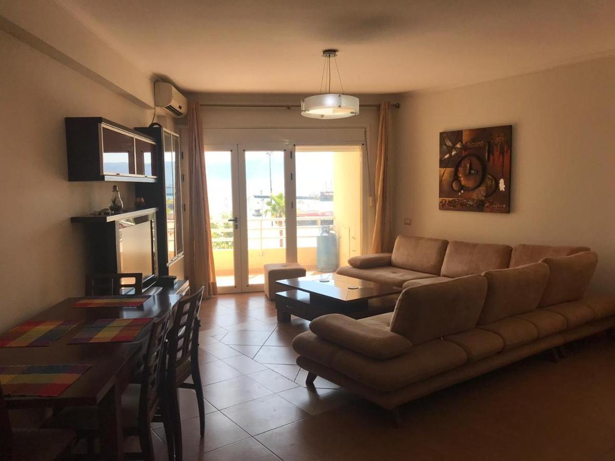 Agetina'S Apartaments Vlorë Εξωτερικό φωτογραφία