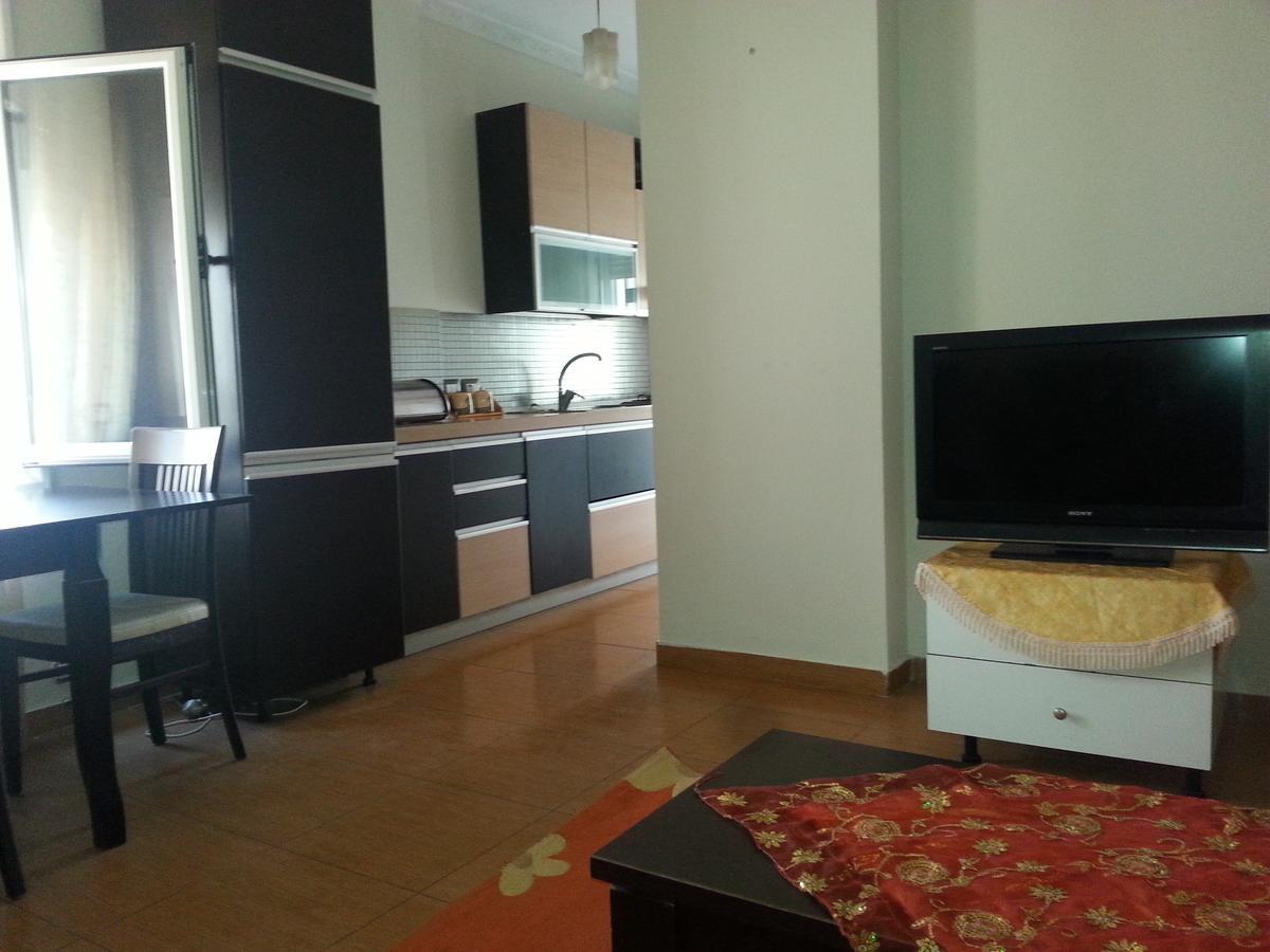 Agetina'S Apartaments Vlorë Εξωτερικό φωτογραφία